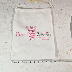 Pink Zebra Drawstring Dust Bag White Travel Storage Gift Bag EUC 10x14 Logo